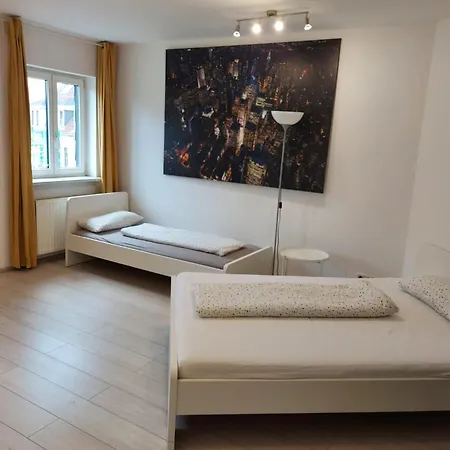 Lindenau - Haus Mit 3 Im Westen Апартаменты Лейпциг