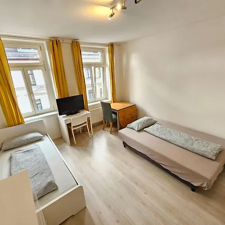 Lindenau - Haus Mit 2 Im Westen לייפציג