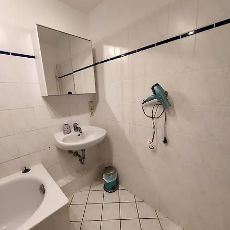 Lindenau - Haus Mit 2 Im Westen Lipsko